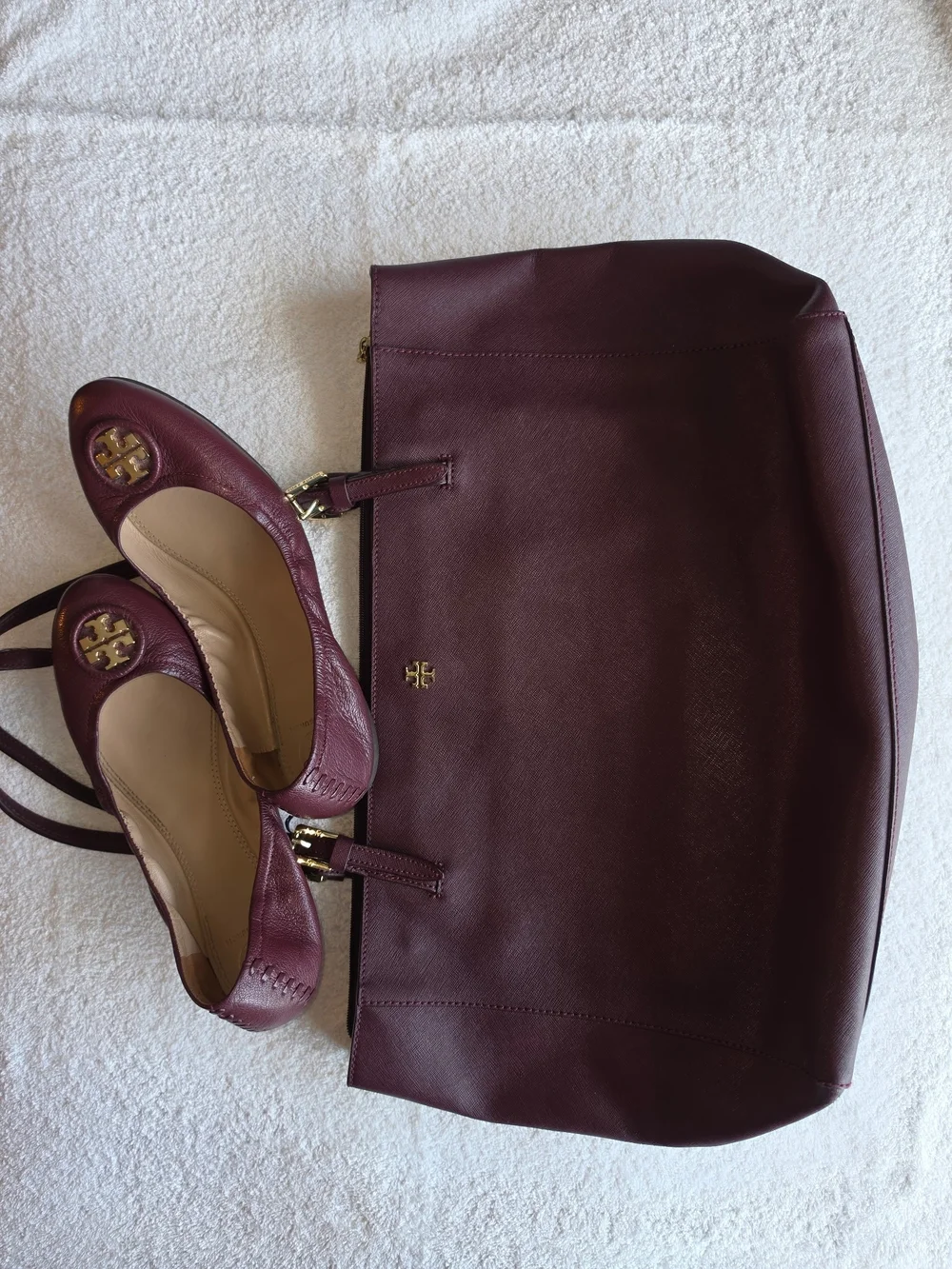 Tory Burch Burgundy Leather Round-Toe Ballet Flats with Gold Logo